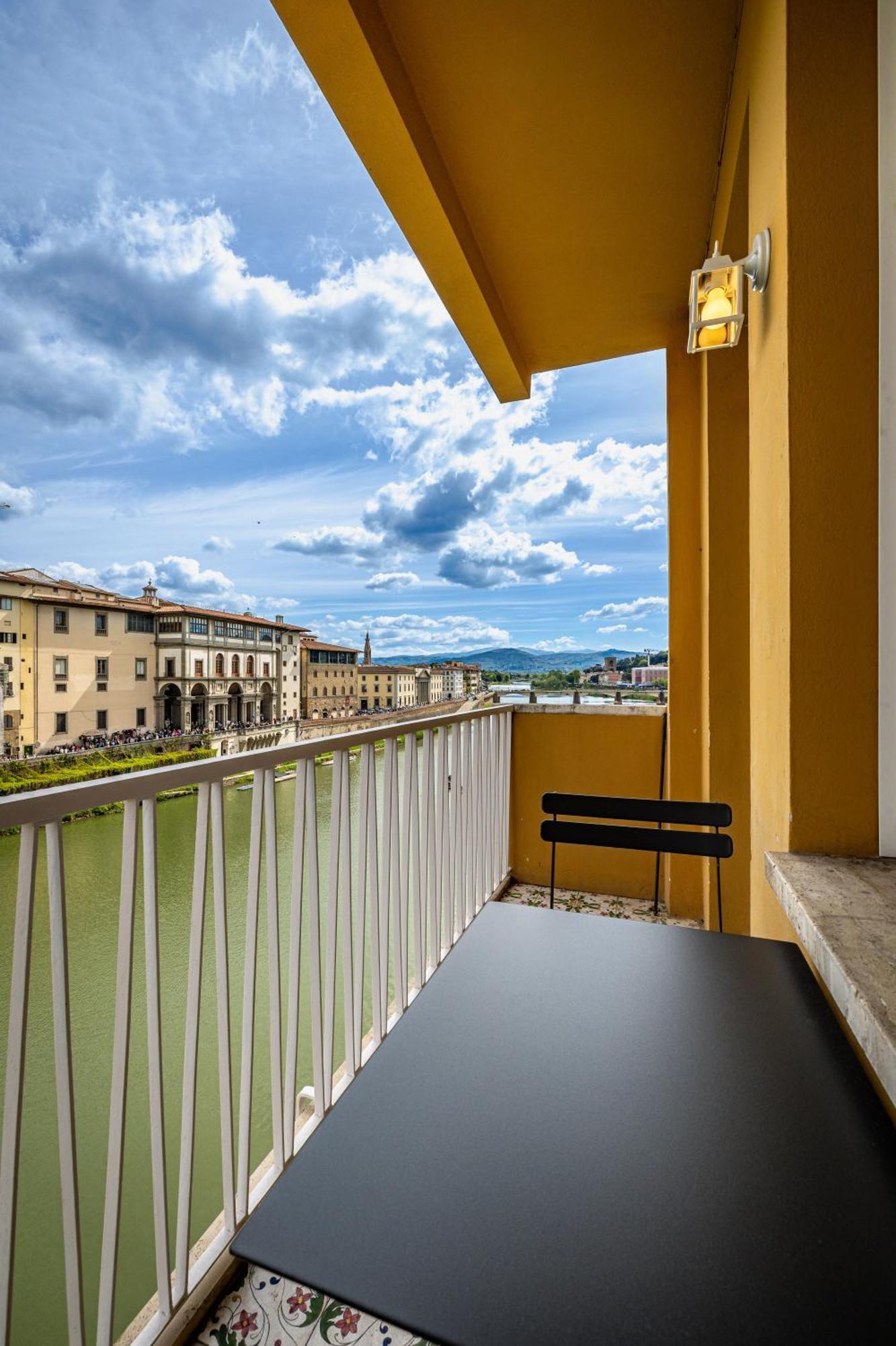 شقة Yd Balcony On Pontevecchio View فلورنس المظهر الخارجي الصورة